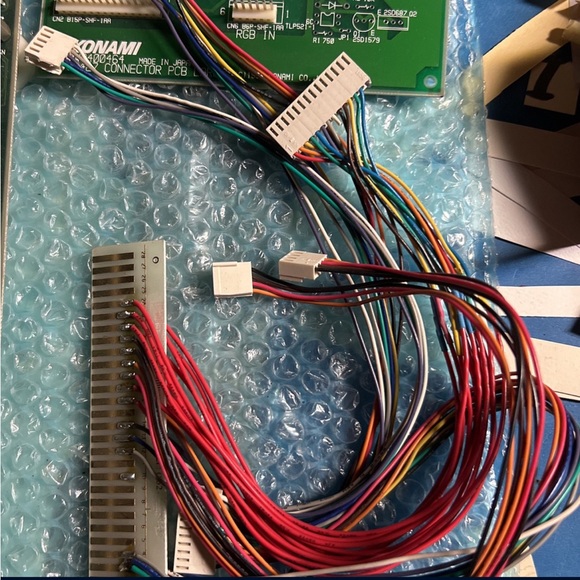 Konami Soccer Superstars 4 Player Kit w/ Cables + Manual Jamma Arcade PCB Board - Picture 5 of 12